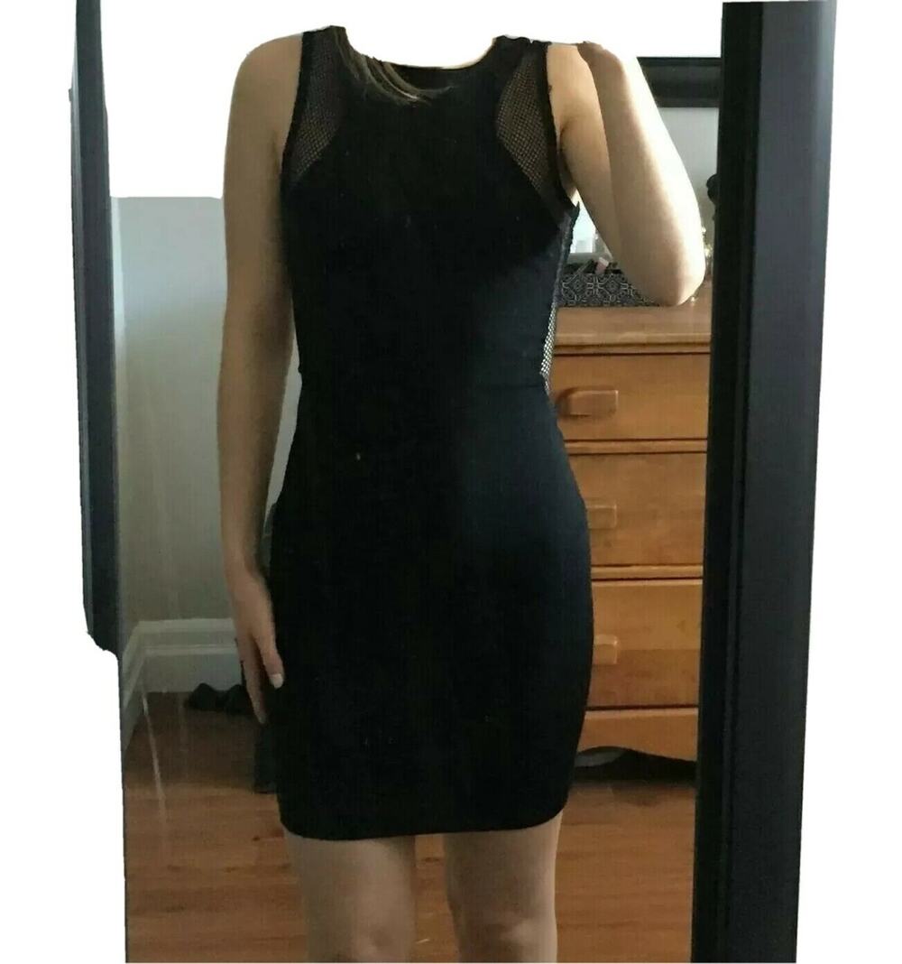 Vince Sleeveless Dress Crew Neck Knee Length Wool
